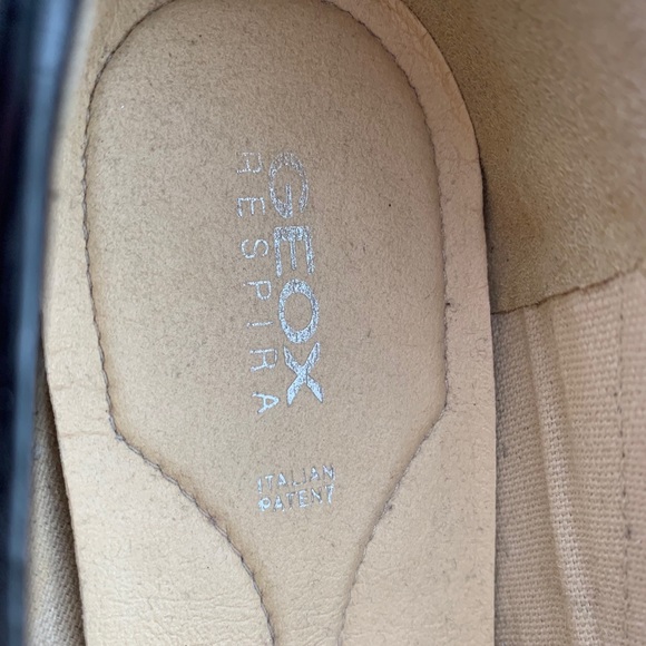 Black slip-ons, size 10 - Picture 3 of 3